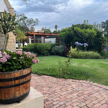 La Pension Guest House Oudtshoorn Exterior foto